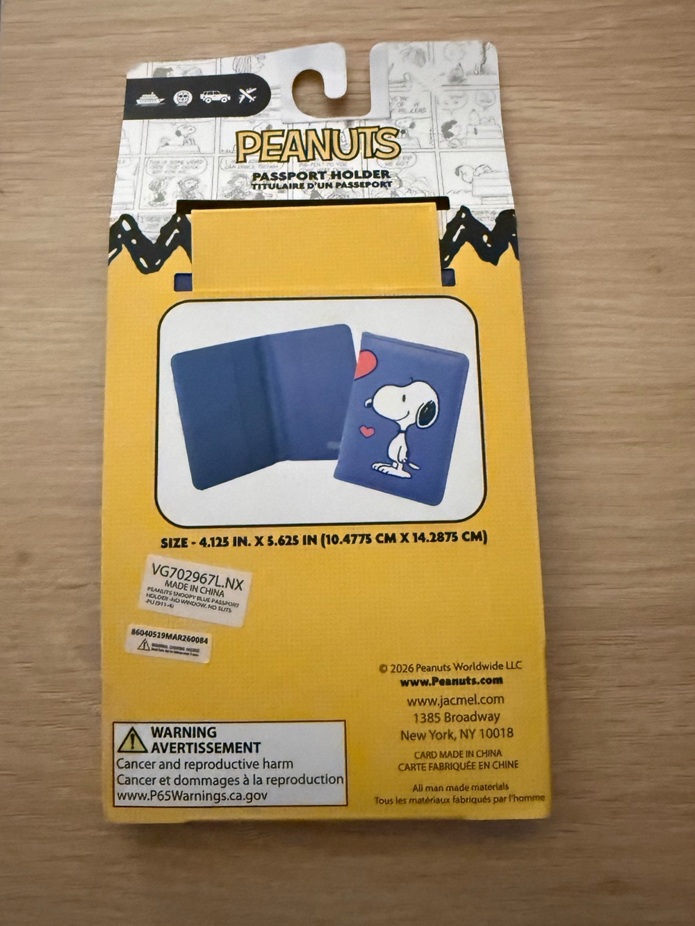 Peanuts Passport Holder / Snoopy Passport Holder - Picture 3 of 4